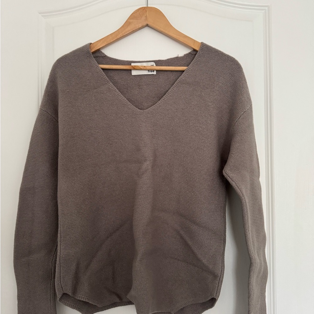 Wilfred Brown V-Neck Sweater Relaxed Fit